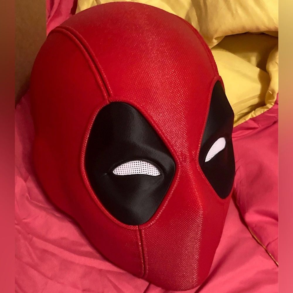 3D Printed Ladypool Mask/Helmet